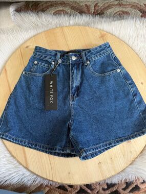 White Fox Shorts XS